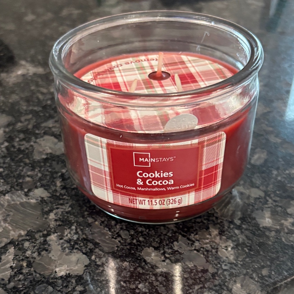 Mainstays Red Cookies & Cocoa Scented Glass Jar Candle